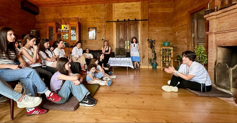 Buzz Ambassador Lili Inspires the Next Generation